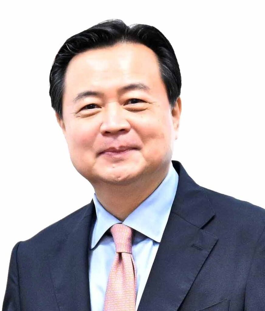 Hyundong Cho