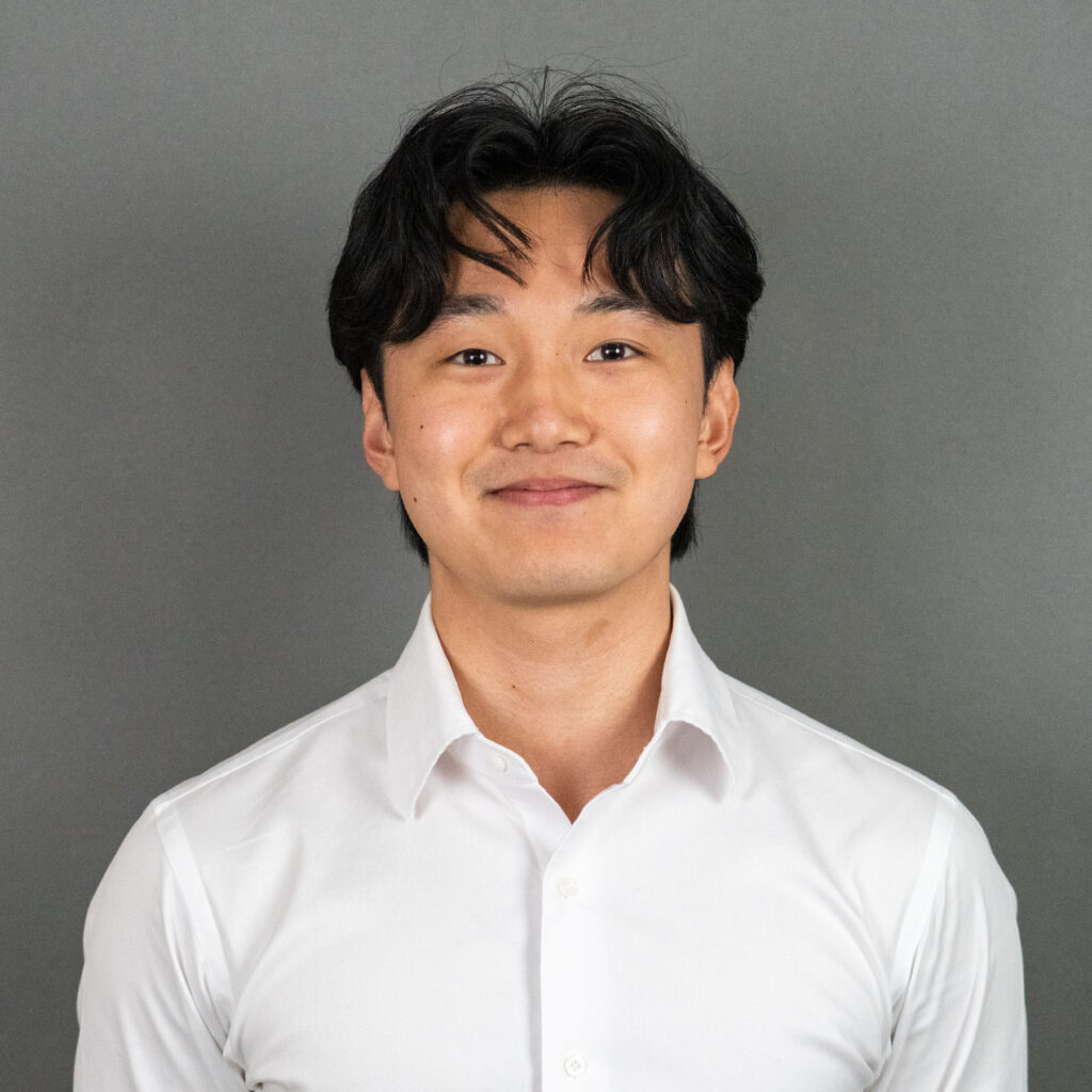Jae Hun Hwang